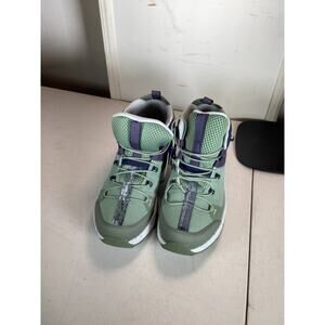 On Cloudtrax Women's Hiking Midnight Glacier Size 8.5